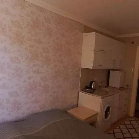 Ξενοδοχείο με διαμερίσματα Gulerhotelkonyaalti