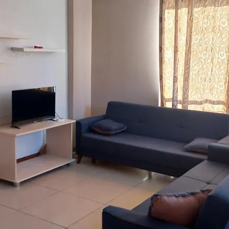 Ξενοδοχείο με διαμερίσματα Gulerhotelkonyaalti